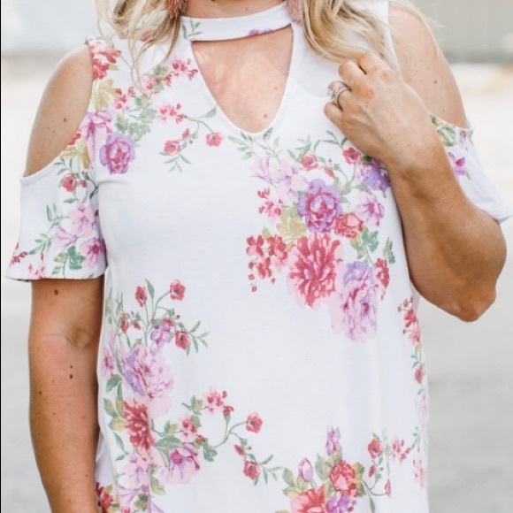 cvt boutique Tops - Floral Top w/ Cold Shoulder & Key Hole Detail